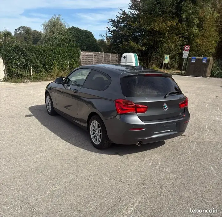 BMW 1 Series 2015 photo 2