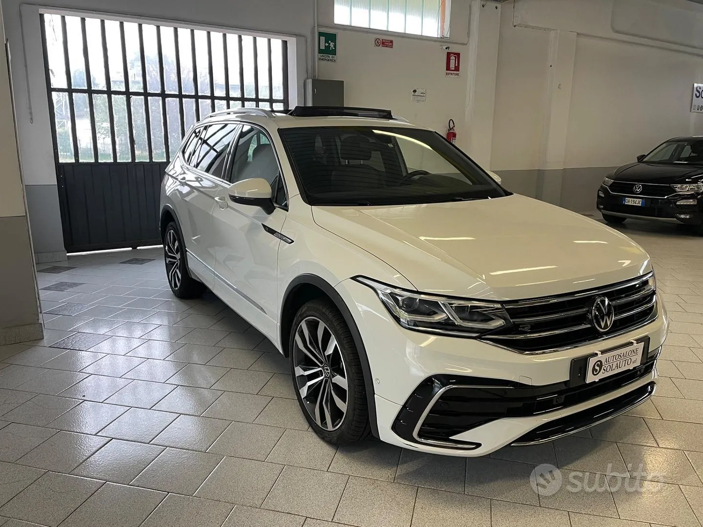 Volkswagen Tiguan Allspace 2023 photo 3