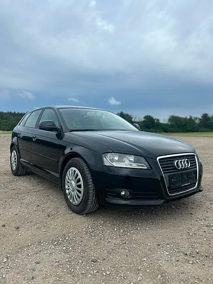 Audi A3 2010 photo 2