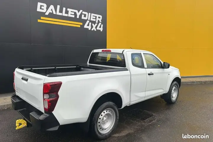 Isuzu D-Max 2025 photo 2