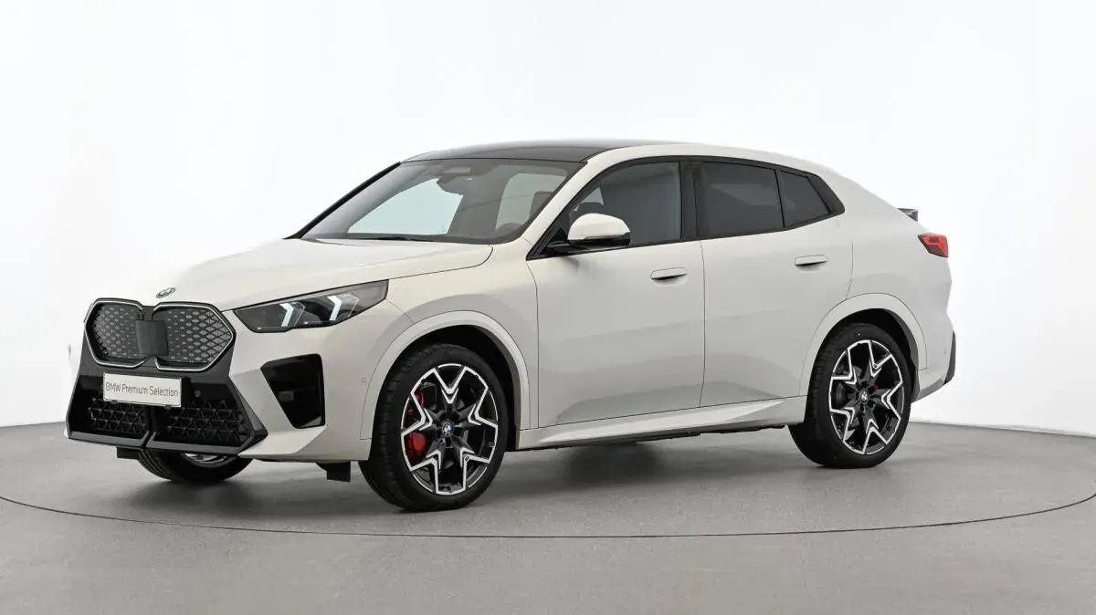 BMW Ix2 2026 photo 2