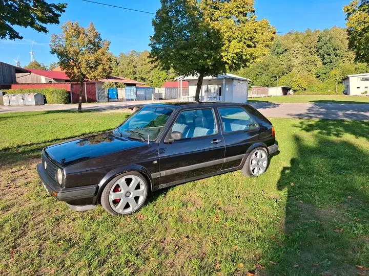 Volkswagen Golf 2