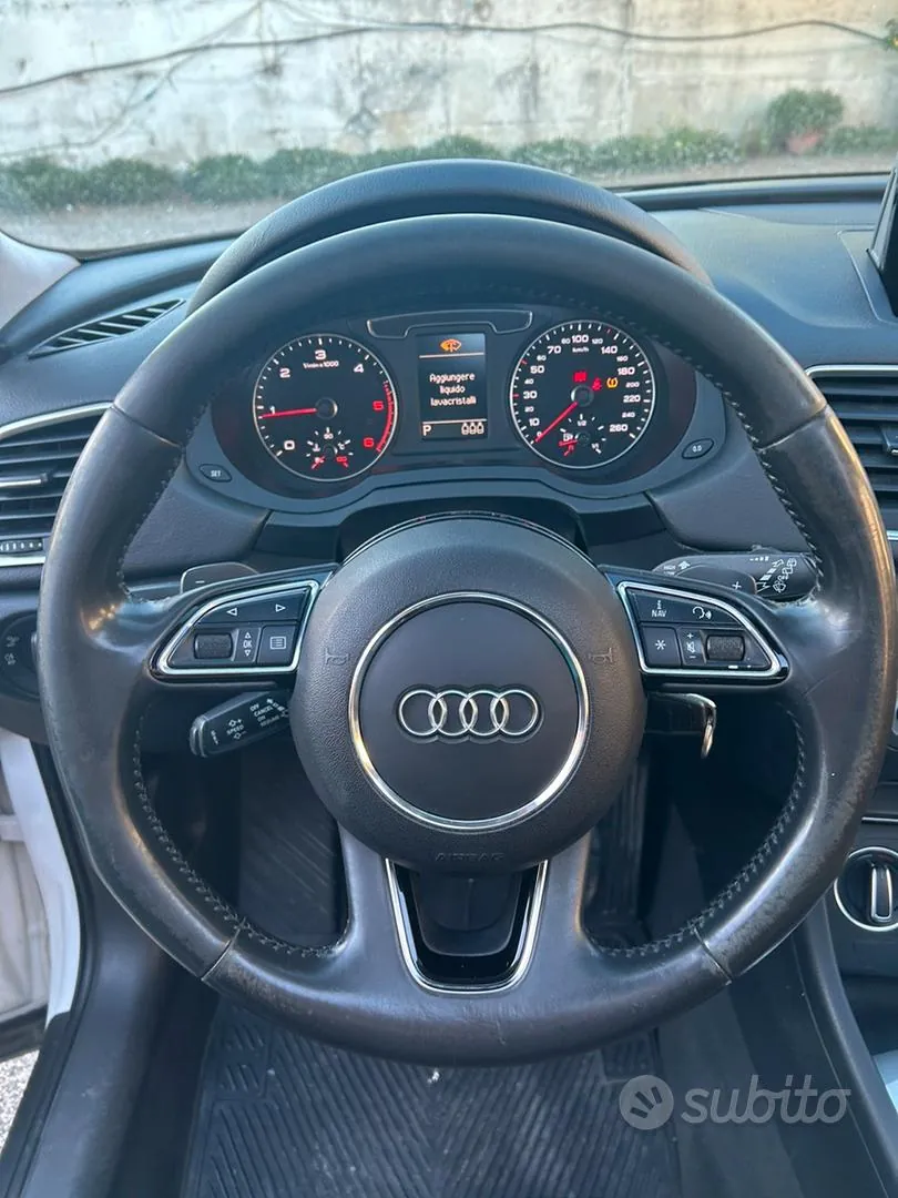 Audi Q3 2015 photo 5