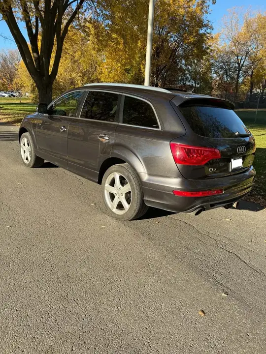 Audi Q7 2011 photo 3