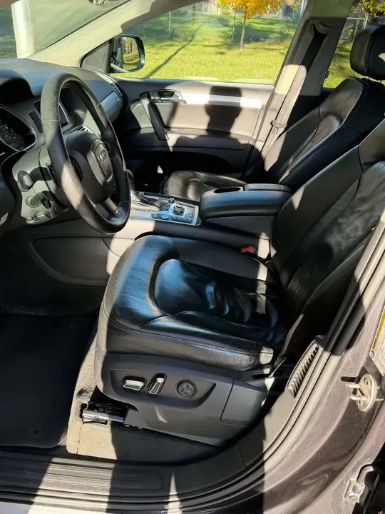 Audi Q7 2011 photo 5