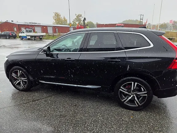 Volvo Xc60 2019 photo 2