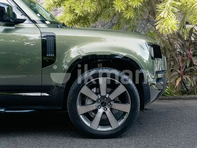 Land Rover Defender 2026 photo 5