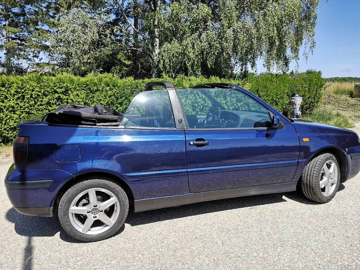 Volkswagen Golf 1999 photo 2