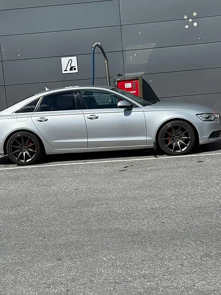 Audi A6 2012 photo 4