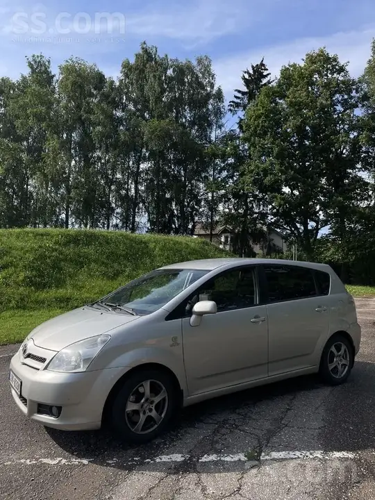 Toyota Corolla Verso 2007 photo 2