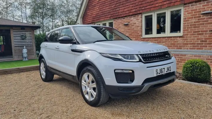 Land Rover Range Rover Evoque 2017 photo 3