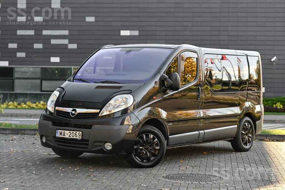 Opel Vivaro 2008 photo 2