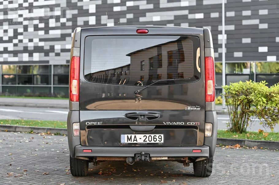 Opel Vivaro 2008 photo 4