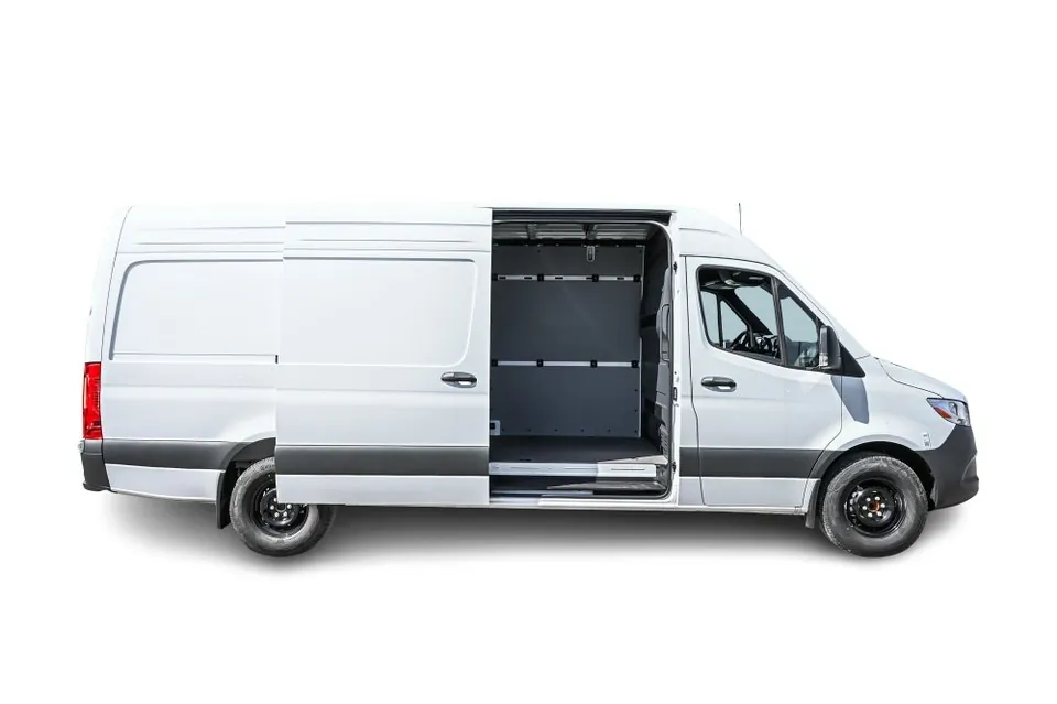 Mercedes-Benz Sprinter 2026 photo 4