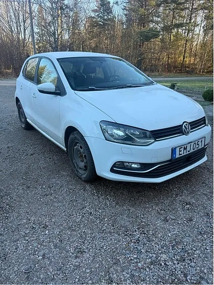Volkswagen Polo 2015 photo 2