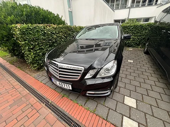 Mercedes-Benz 250 D 2010 photo 2