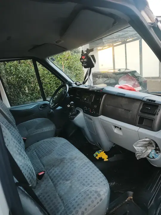 Ford Transit 2012 photo 2