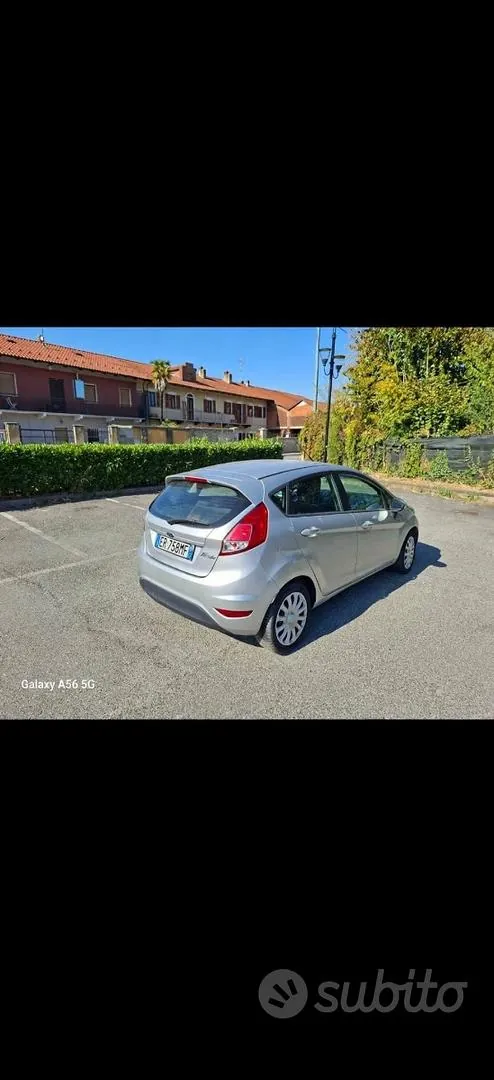Ford Fiesta 2014 photo 2