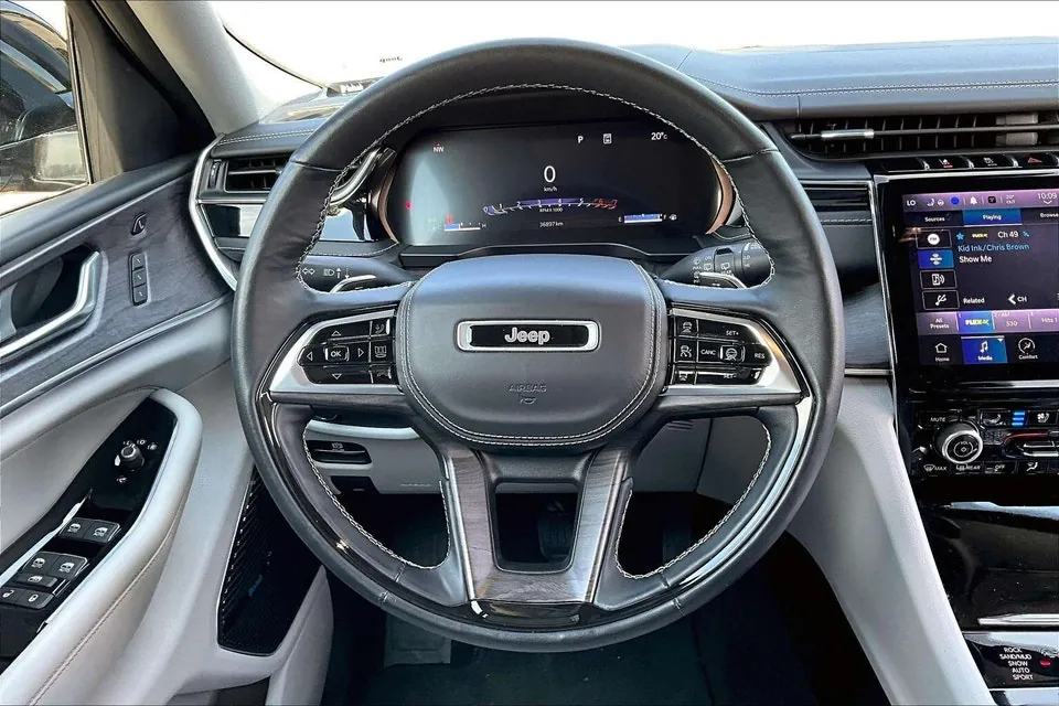 Jeep Grand Cherokee 2023 photo 5