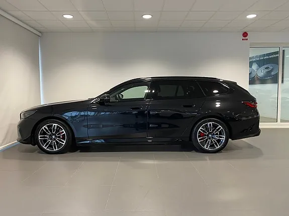 BMW 530E 2026 photo 2