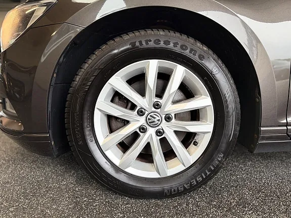 Volkswagen Passat 2017 photo 3