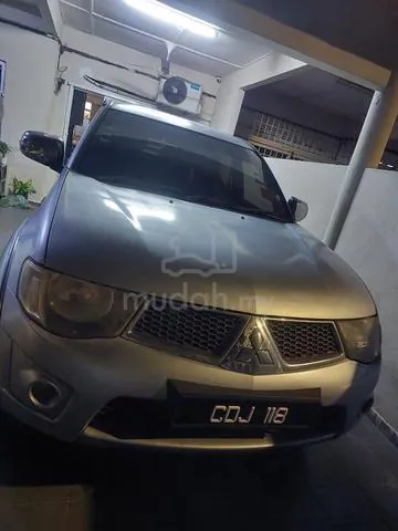 Mitsubishi Triton