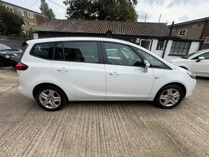 Vauxhall Zafira 2015 photo 3