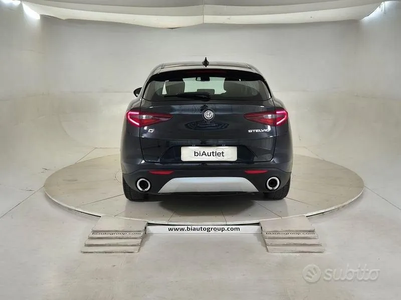 Alfa Romeo Stelvio 2021 photo 3