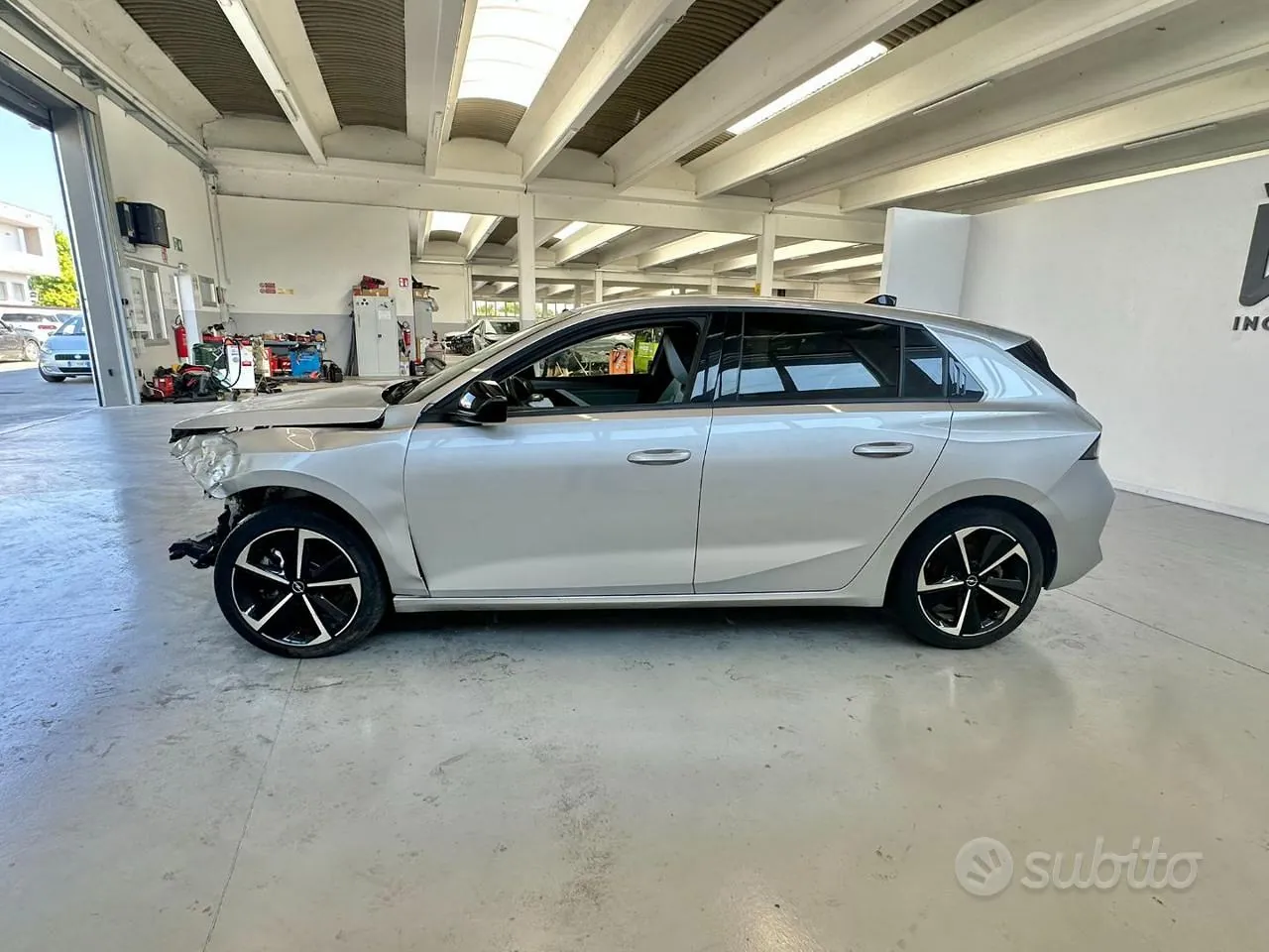 Opel Astra 2023 photo 4