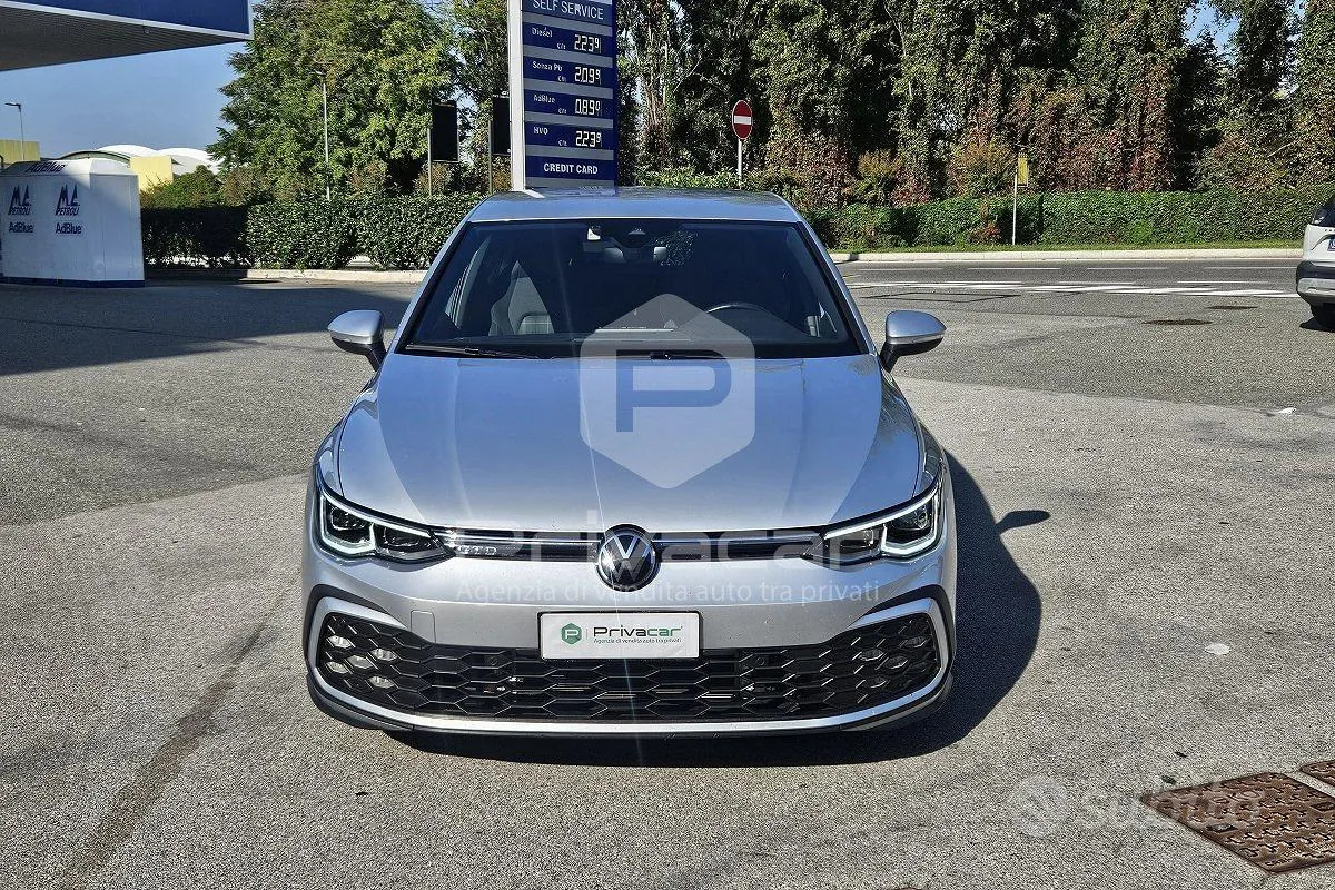 Volkswagen Golf 2021 photo 2