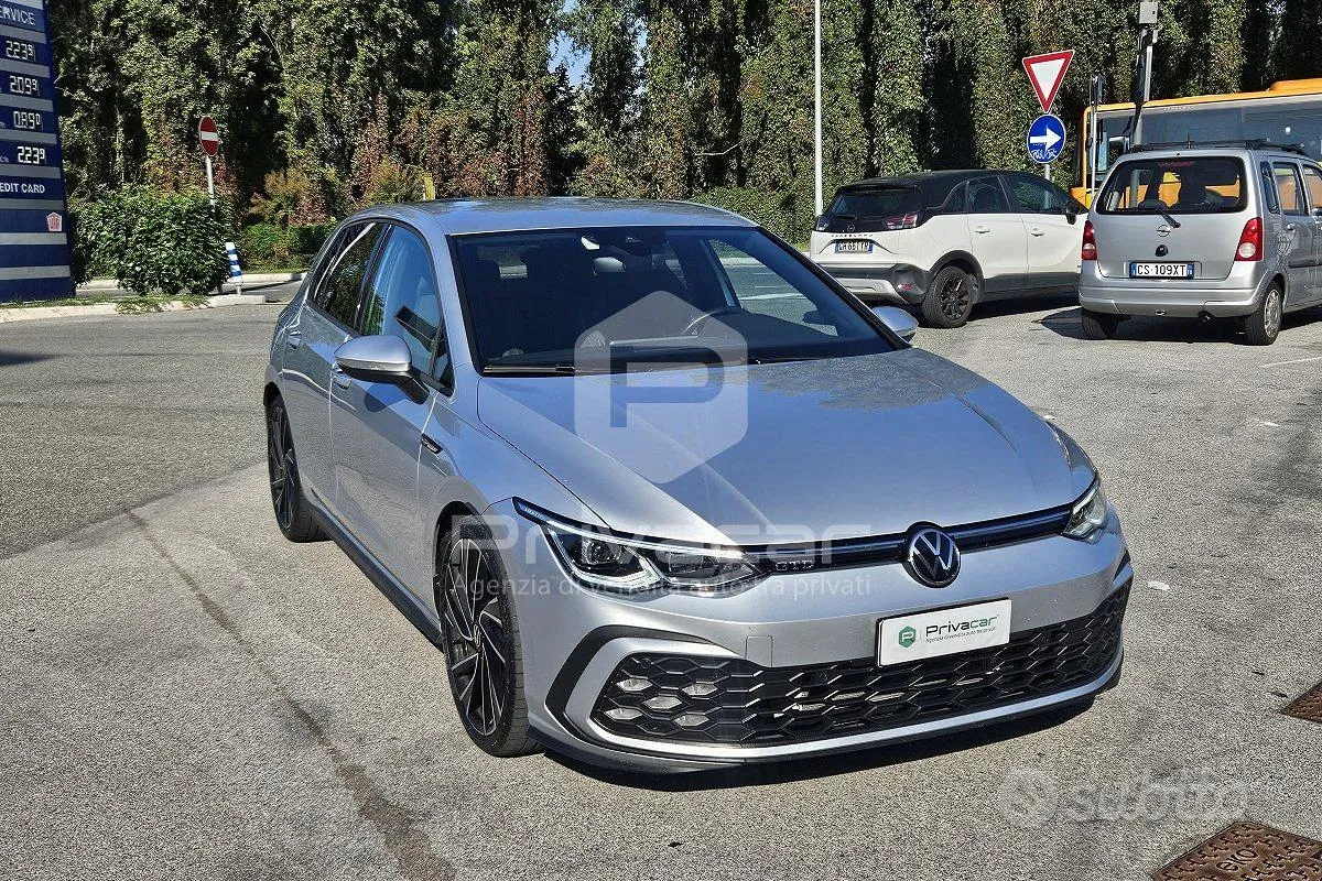 Volkswagen Golf 2021 photo 3