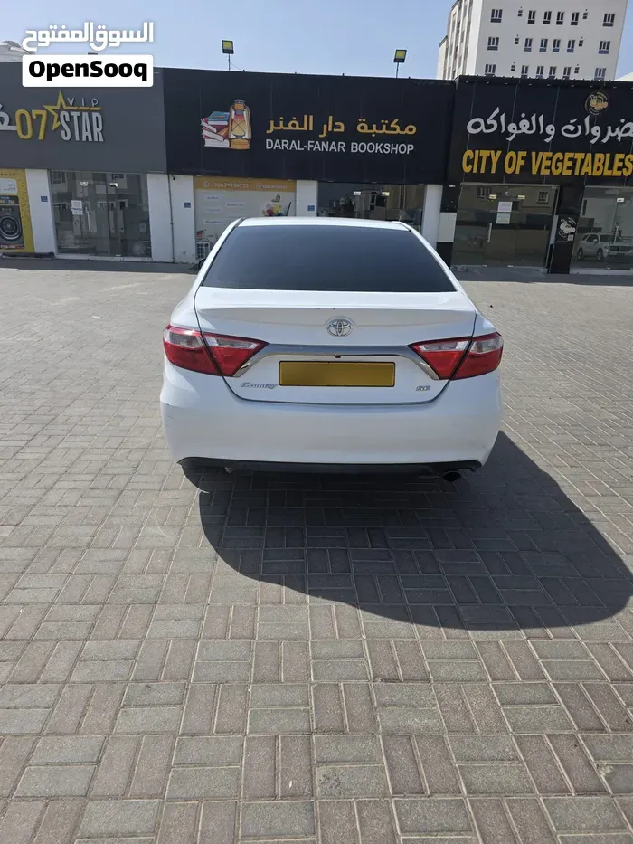 Toyota Camry 2015 photo 2