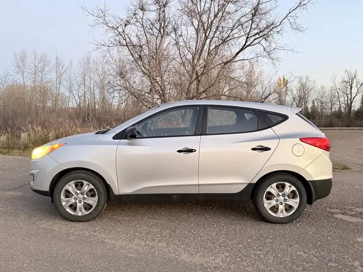 Hyundai Tucson 2012 photo 2