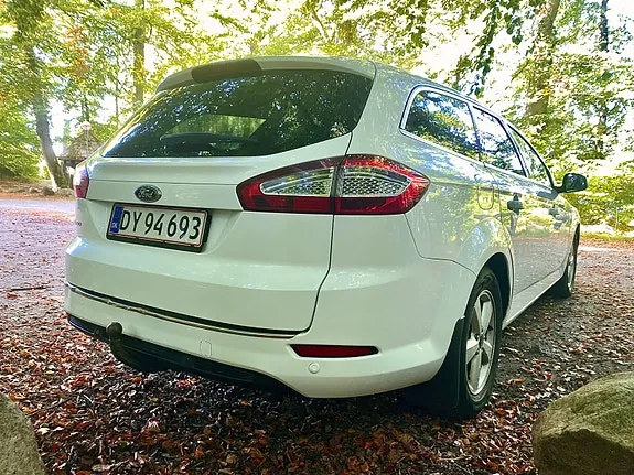 Ford Mondeo 2010 photo 4