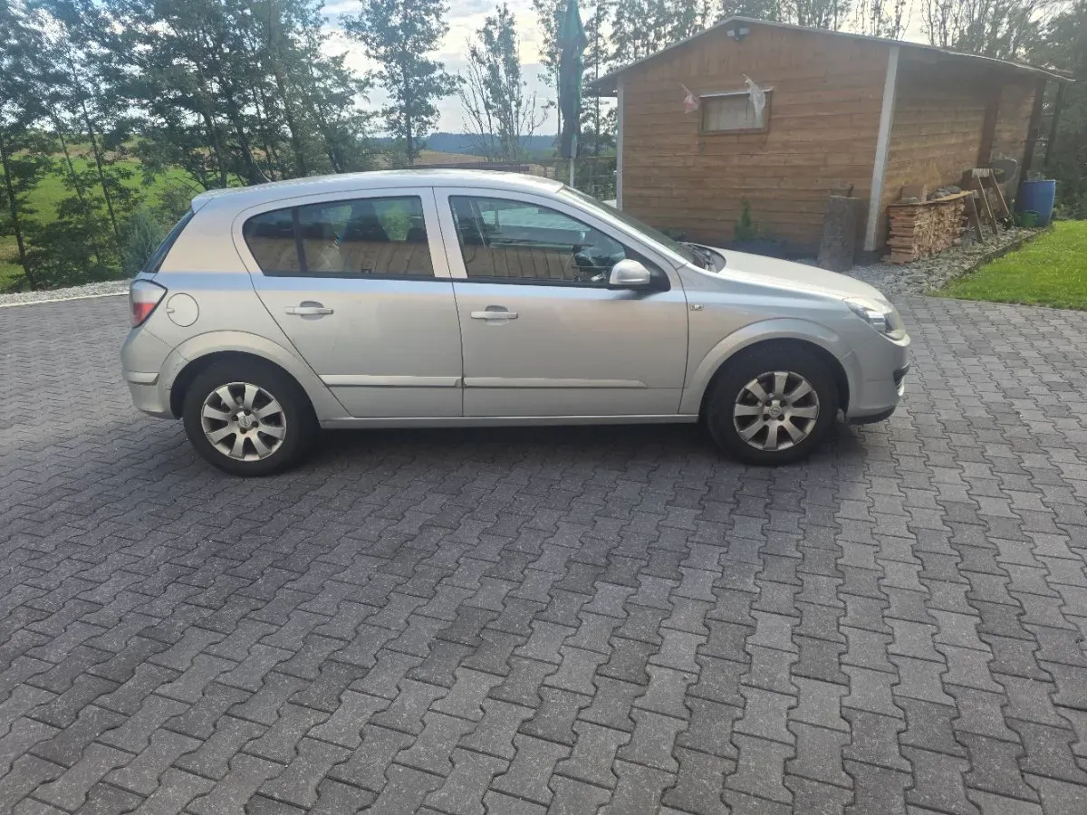 Opel Astra 2006 photo 3