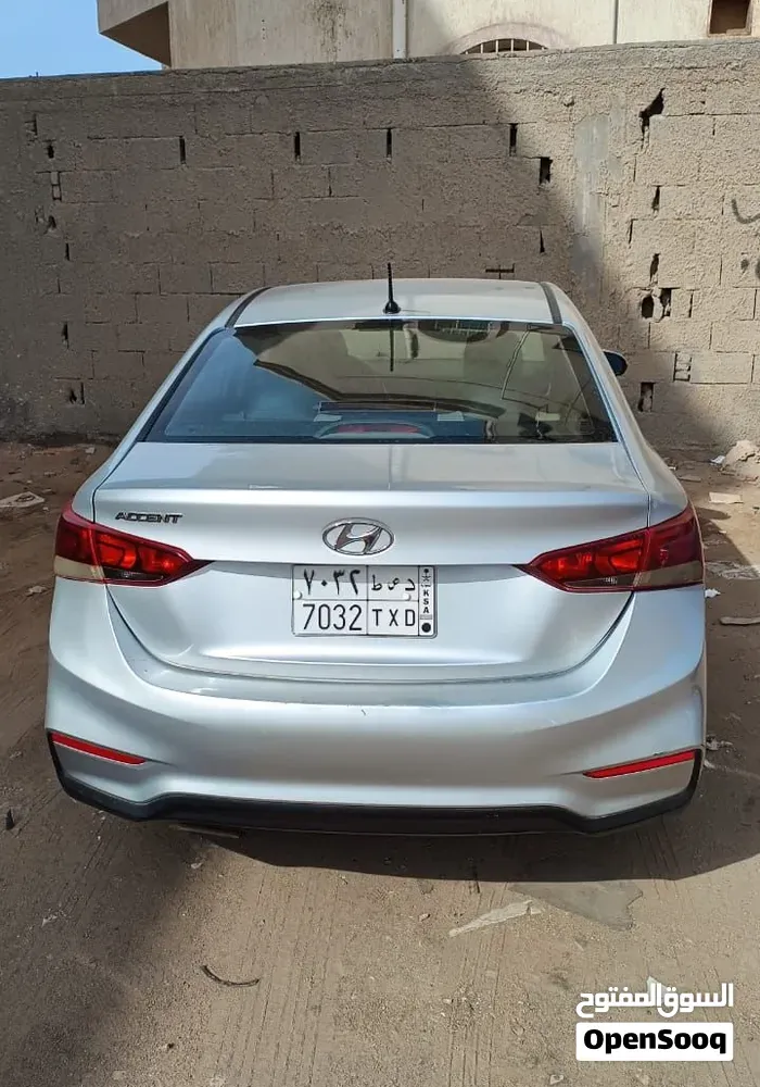 Hyundai Accent 2018 photo 4