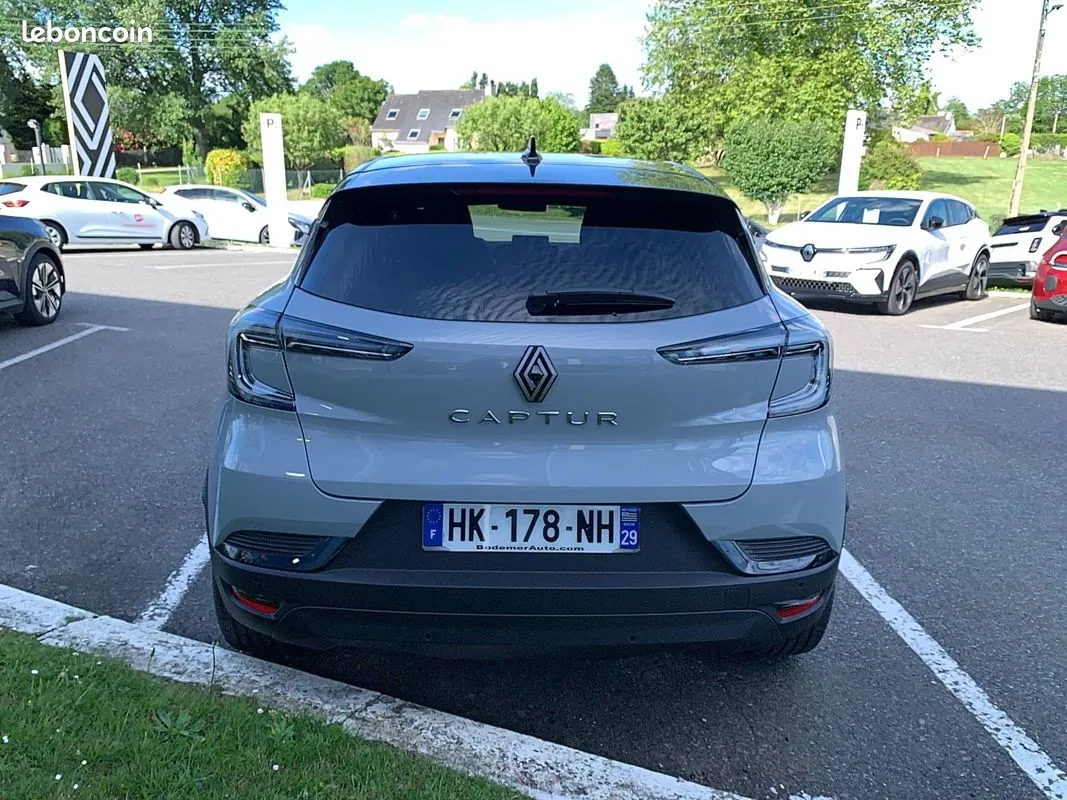 Renault Captur 2026 photo 4