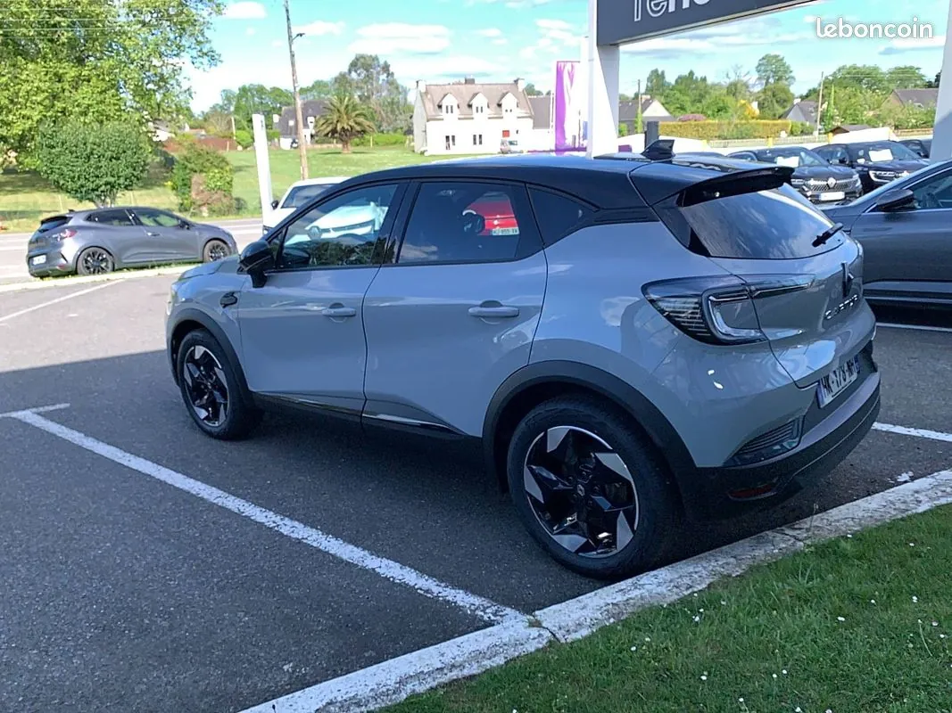 Renault Captur 2026 photo 3