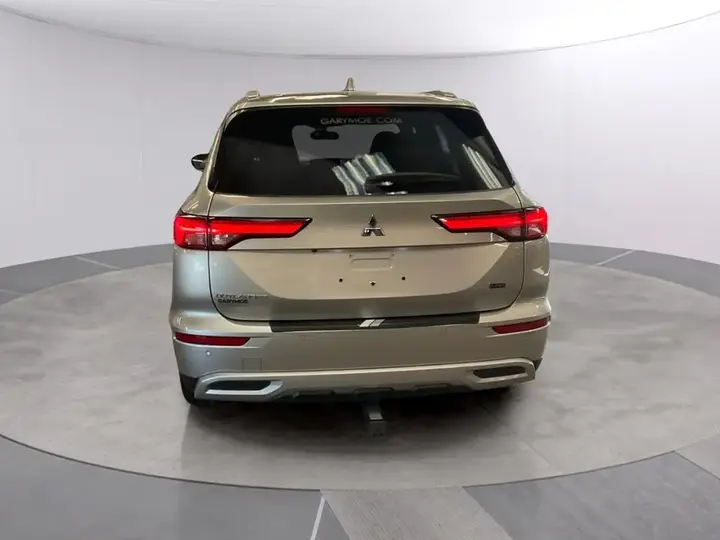 Mitsubishi Outlander 2024 photo 4