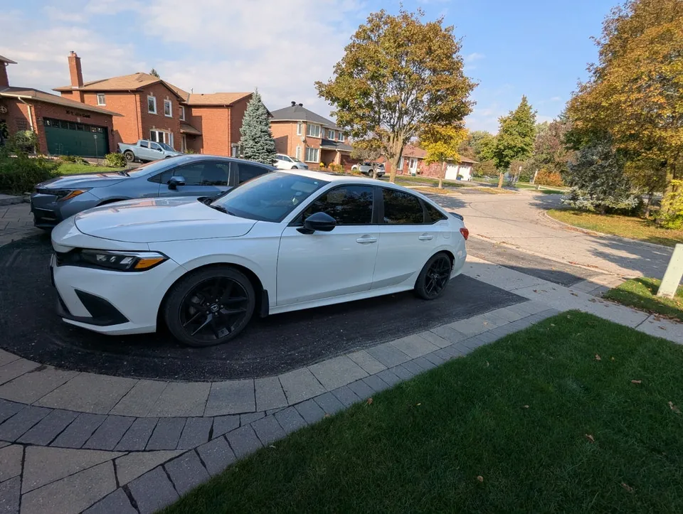 Honda Civic 2023 photo 2