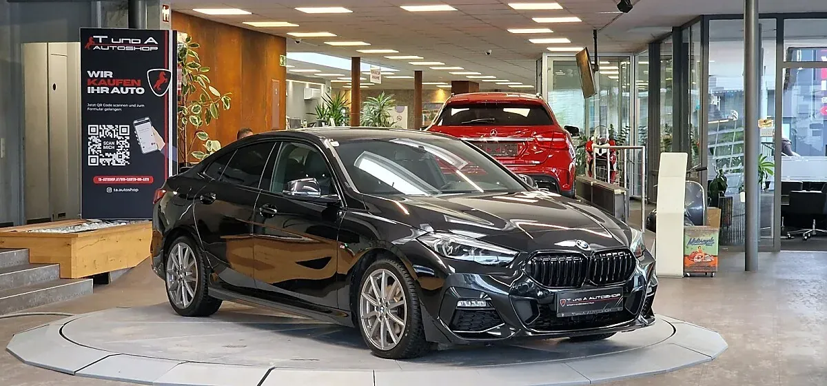 BMW 2 Series 2021 photo 3