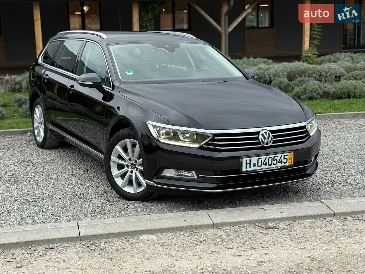 Volkswagen Passat 2019 photo 2