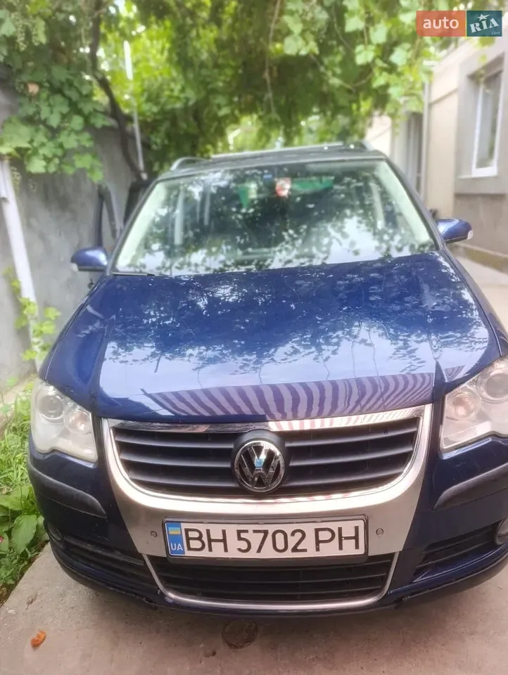 Volkswagen Cross Touran