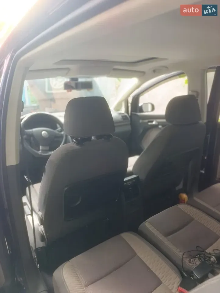 Volkswagen Cross Touran 2008 photo 2
