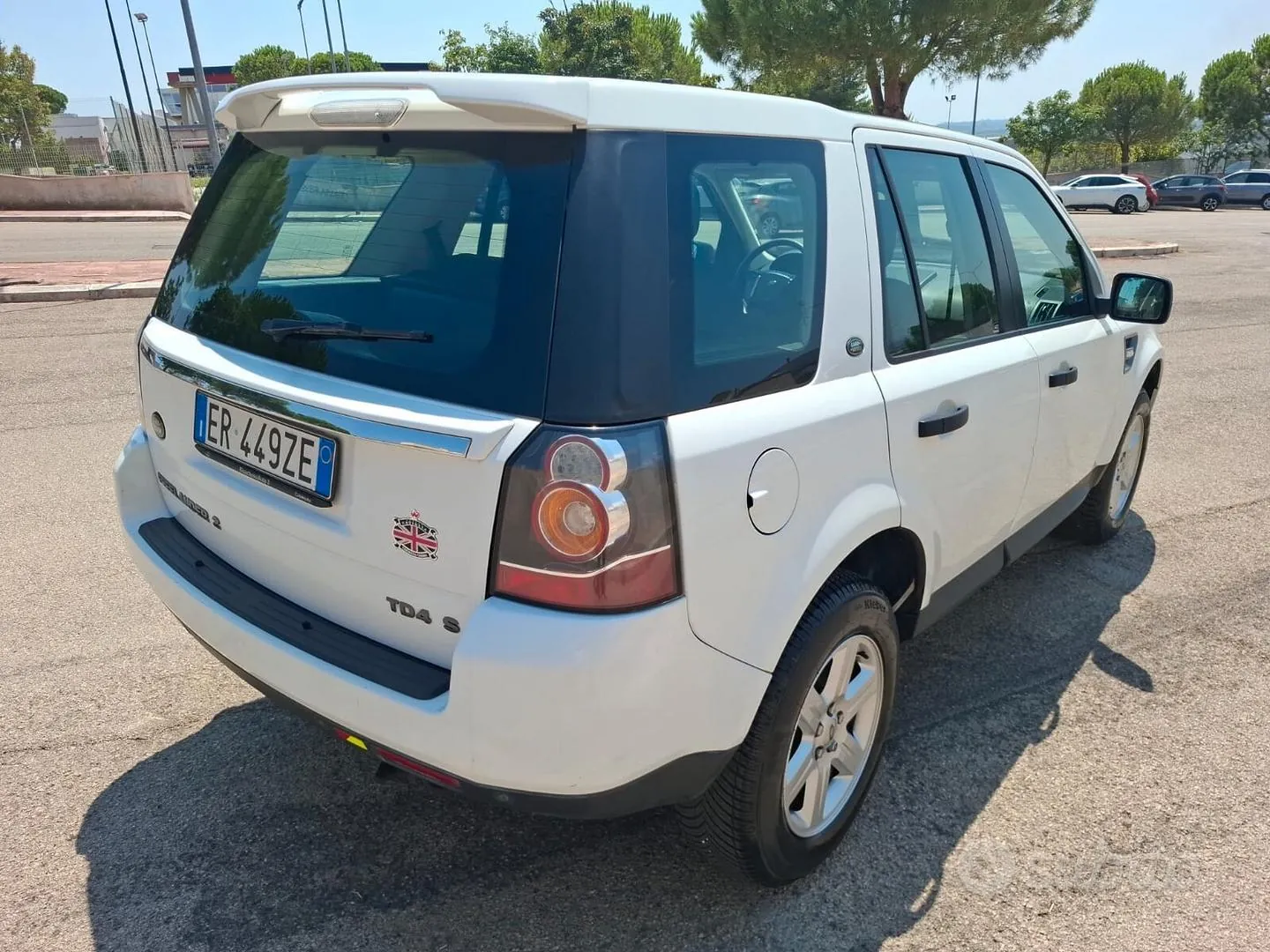 Land Rover Freelander 2013 photo 5