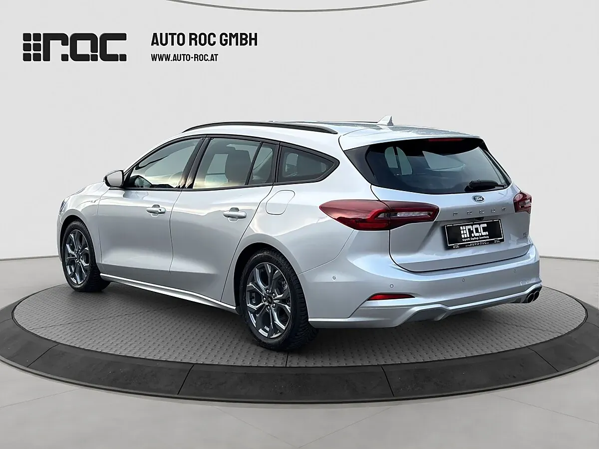 Ford Focus 2025 photo 3