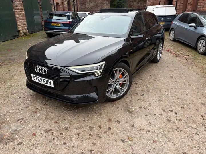Audi E-Tron 2019 photo 2