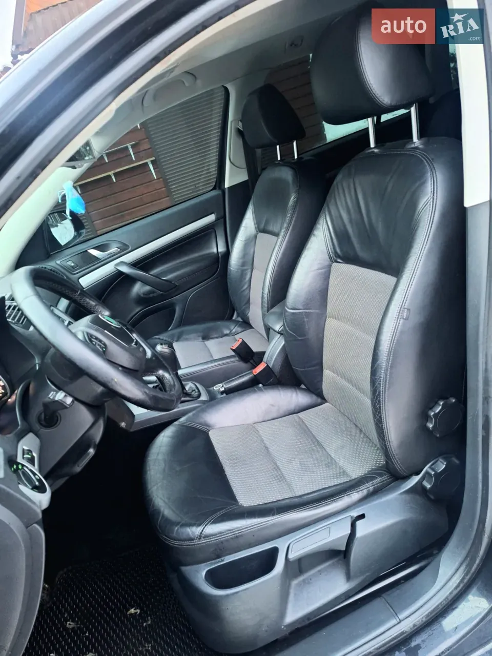 Skoda Octavia 2012 photo 3