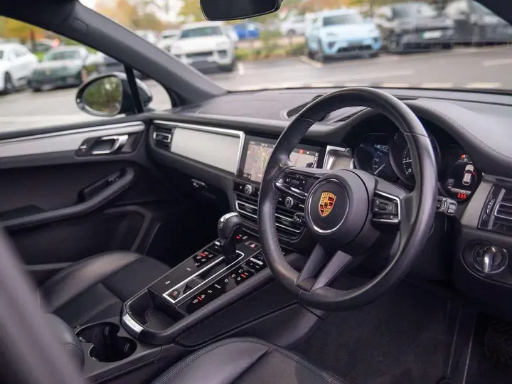 Porsche Macan 2022 photo 3