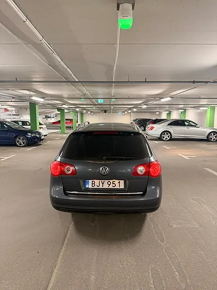 Volkswagen Passat 2010 photo 4